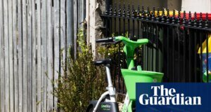 El “pánico moral” de los patinetes eléctricos hace que los programas de alquiler de bicicletas eléctricas se estanquen en las ciudades australianas | Asuntos del Consumidor