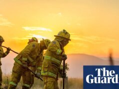 Sirenas a todo volumen en los teléfonos inteligentes para advertir a los australianos sobre un desastre importante en el marco de una revisión de alerta de emergencia | plan de emergencia