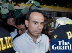 El presidente de Perú fue derrocado en un ‘impeachment exprés’ después de sólo cuatro meses Perú