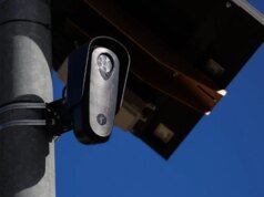 Brida de acceso al lector de matrículas de la policía de San José