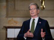 La administración Trump ha impuesto nuevas sanciones a Irán a medida que se acercan las conversaciones nucleares.