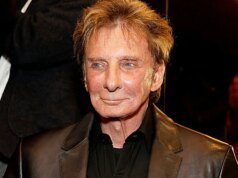 Barry Manilow reprogramó el concierto en medio de la rehabilitación de una cirugía de cáncer de pulmón.