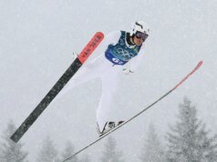 El saltador de esquí estadounidense Ben Loomis fue alcanzado por un soplador de hojas en los Juegos Olímpicos de 2026