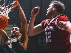 Trey Coffman-Wren ayuda al No. 7 Purdue a derrotar a su rival Indiana, 93-64.