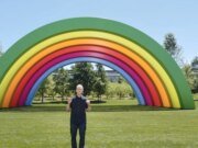 Apple está desarrollando gafas, AirPods y colgantes inteligentes con IA, según los informes