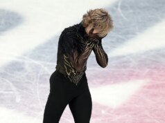 ‘Quad God’ Ilya Malinin cayó dos veces y terminó en octavo lugar