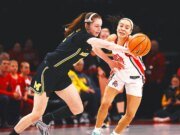 El gol ganador de Olivia Olson eleva al No. 8 Michigan sobre el No. 13 Ohio State en tiempo extra