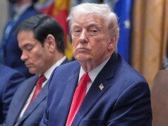 Trump concede indultos a cinco ex estrellas de la NFL