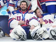 ¿Quién es Connor Hellebuyck? El portero del Team USA recibirá la Medalla Presidencial de la Libertad