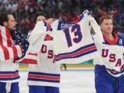 El hockey masculino de EE. UU. rinde homenaje a Johnny Gaudreau