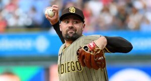 Matt Waldron de los Padres se somete a una cirugía de hemorroides y el día inaugural está en duda