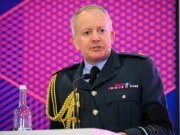 Los jefes de defensa del Reino Unido y Alemania han defendido el fortalecimiento de los ejércitos europeos.