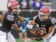 El fútbol americano Ole Miss y los Nebraska Cornhuskers son los objetivos de RB número uno entre las escuelas primarias