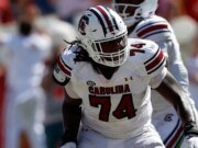 El liniero ofensivo titular de Carolina del Sur probablemente se perderá la temporada 2026 por una lesión