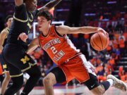 ¿Andrej Stojakovic está desacelerando y ha recuperado su ritmo?