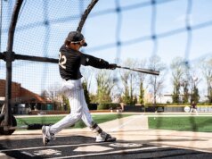 Wake Forest lanza el primer partido de la serie contra Florida State de manera espectacular