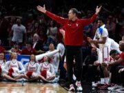 Lo que significa la victoria del torneo de Nebraska para la familia Hoiberg