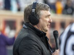 El recluta número 2 de la lista de lesionados del país es el principal objetivo de cuatro potencias del fútbol universitario