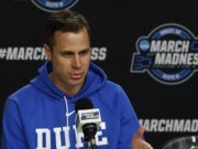 UConn explorando antes de la pelea Elite Eight de Duke