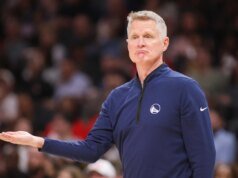 Steve Kerr revela el mal desempeño del titular de los Warriors por lesión