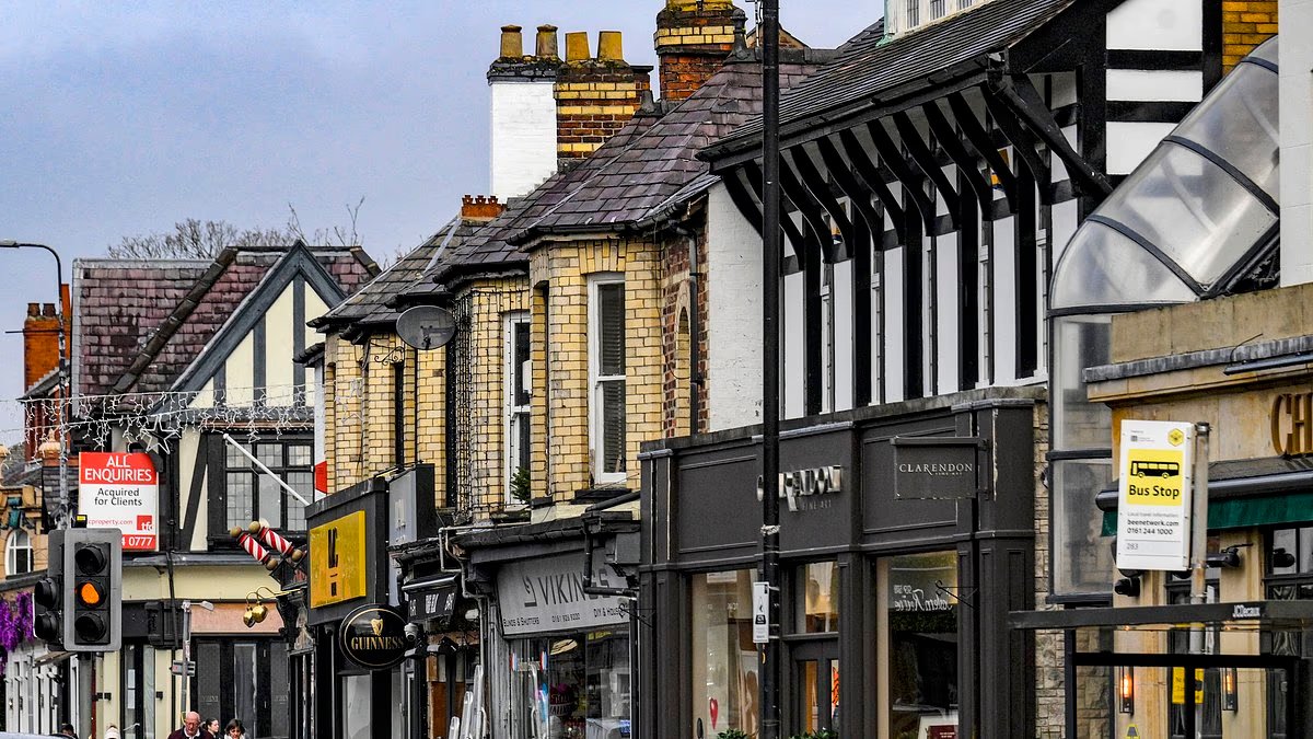 El lado oscuro del suburbio más caro de Manchester: cómo conviven mafiosos armados con AK47 junto a celebridades millonarias en mansiones de £4 millones