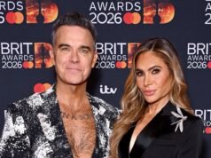 Robbie Williams se une a su esposa Ayda Field en la alfombra roja de los BRIT Awards antes de rendir homenaje a Ozzy Osbourne para cerrar el espectáculo.