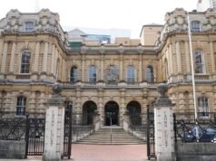 Hombre de 54 años acusado de violación y delitos sexuales contra mujeres que “conoció en un sitio de citas”