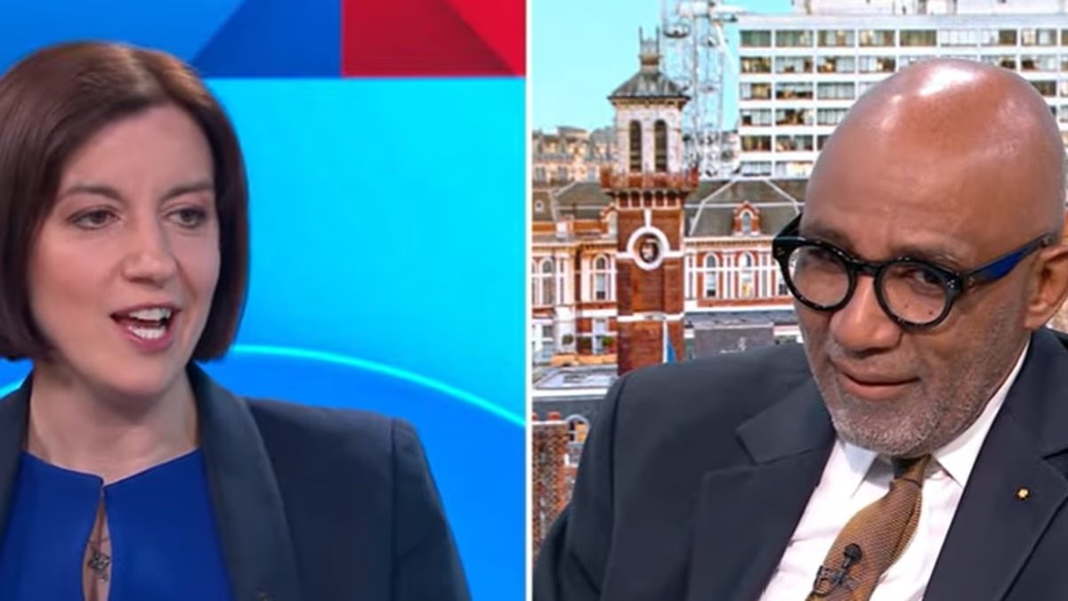 Las críticas a la disputa Mandelson-Epstein se desvían hacia el ‘territorio de la teoría de la conspiración’, afirma que a un ex asistente del ministro se le pidió que entregara mensajes a la disputa del ‘teléfono robado’