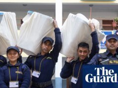 Nepal: La votación cierra en las elecciones con la vieja guardia contra el poderoso movimiento juvenil | Nepal