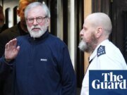 Los demandantes de bomba del IRA abandonan el caso contra Gerry Adams | Gerry Adams