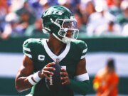 Los Chiefs consiguen un nuevo respaldo para Patrick Mahomes, se rumorea un intercambio por Justin Fields