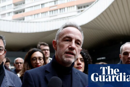 Los partidos políticos franceses buscan coaliciones de cara a la última vuelta de las elecciones locales Francia