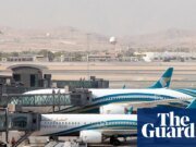 El retrasado vuelo de rescate del Reino Unido despega de Omán con ciudadanos británicos en la guerra entre Estados Unidos e Israel contra Irán