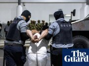 Venezolanos deportados por Estados Unidos detallan nuevas denuncias de tortura y abuso en la megaprisión de El Salvador | Salvador