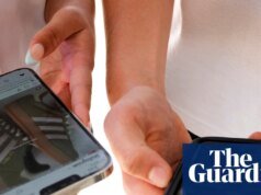 Bufetes de abogados investigan posibles casos australianos después de que jurados estadounidenses descubrieran que Meta y YouTube diseñaron productos adictivos Ley australiana