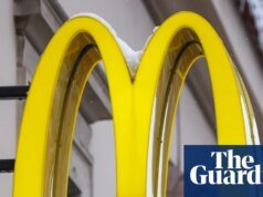 Al eliminar las tarifas salariales para jóvenes de Fair Work, medio millón de jóvenes australianos recibirán más salario.