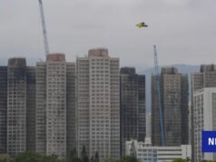Los residentes tuvieron tres horas para recuperar sus pertenencias de la finca dañada por el incendio.