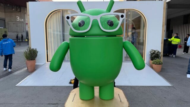 android-avenue-statue-2.jpg