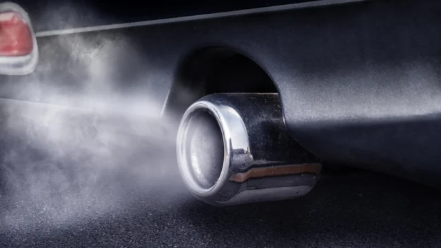 car-exhaust-pipe-smoke.webp.webp