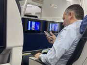 Los senadores Ted Cruz y John Thune abandonan DC en medio del cierre del gobierno