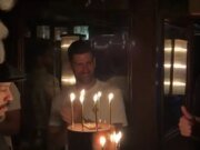 Luka Doncic celebra su cumpleaños con Novak Djokovic tras la victoria de los Lakers