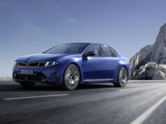 El BMW i3 es una berlina eléctrica con enorme autonomía y carga súper rápida