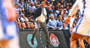 La UNC está evaluando el programa de baloncesto masculino después de otra salida temprana de March Madness