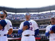 El cantante del himno nacional de los Mets falla en ‘Star-Spangled Banner’ el día inaugural