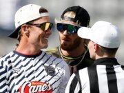 Tom Brady elogia a Logan Paul después del partido de fútbol americano