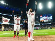 Dominique Smith ofrece un emotivo grand slam en la victoria de los Bravos sobre los Reales