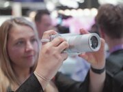 Este teléfono modular se transforma en una cámara completa