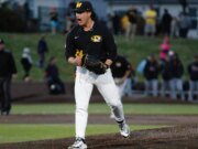 El golpe de cumpleaños y el lanzamiento fuerte lideran el béisbol de Mizzou sobre el estado de Missouri