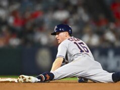 Prospecto de los jardines de los Astros fuera de juego indefinidamente con un dedo roto después de un HBP