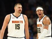 Nikola Jokic elogia a Aaron Gordon tras la victoria contra los Spurs